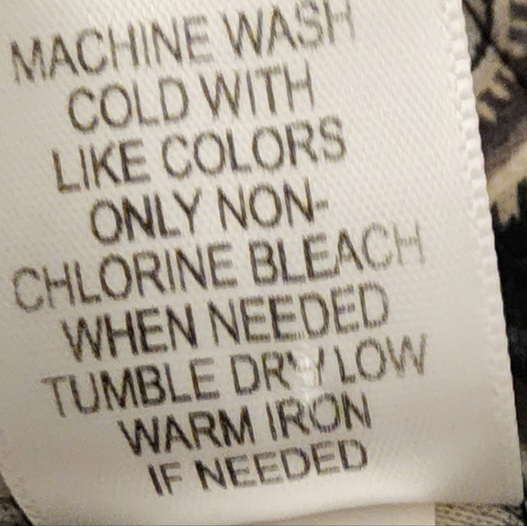 Croft & Barrow Classic Tee Size 3X. Plus Size. 3/4 Sleeve T-shirt. Paisley - Picture 4 of 9